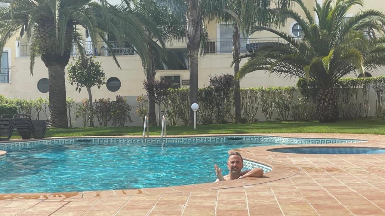 Amazing 2 Bedroom Near With Pool Lagos