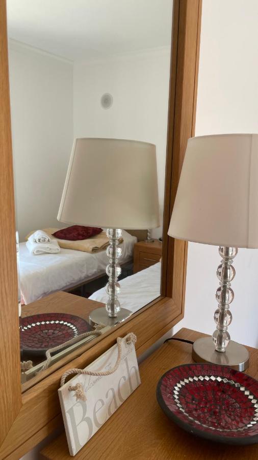 Amazing 2 Bedroom Near With Pool Apartment *