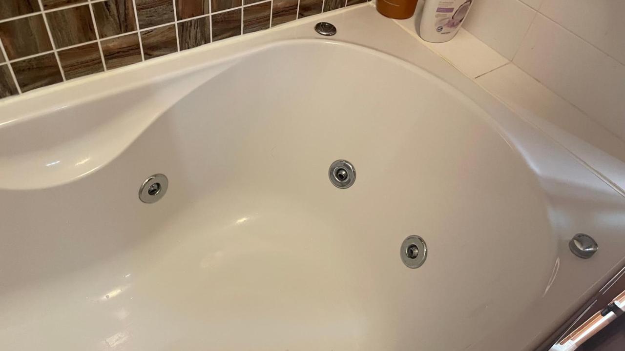 Amazing 2 Bedroom Near With Pool Apartament Lagos